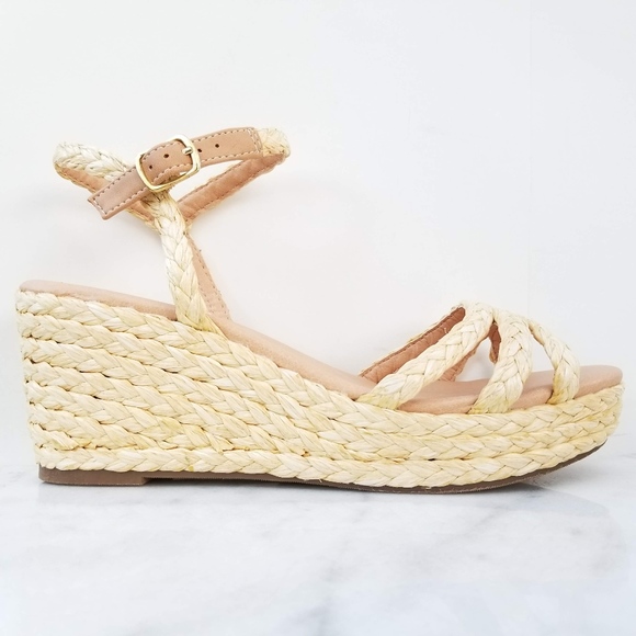 SOLD!! SOLD!! Sandal Straw Braid Jute Wedge Heel - Picture 2 of 8